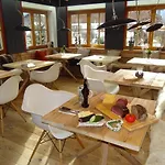 Hotel Gaestehaus Buehler 3*