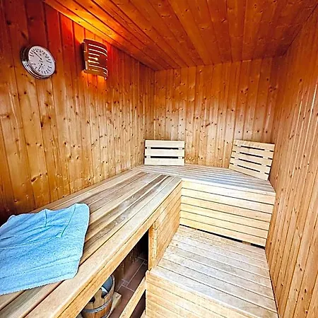 Gaestehaus Buehler מלון 3*