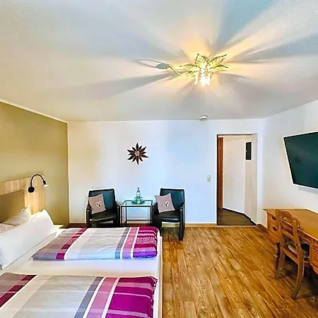 Gaestehaus Buehler מלון 3*