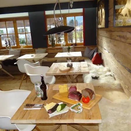 Gaestehaus Buehler ホテル