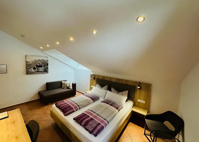 Gaestehaus Buehler מלון