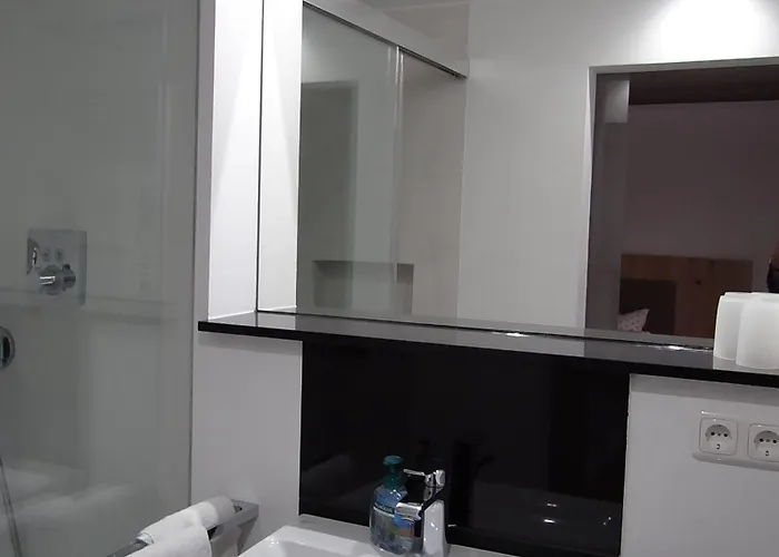 Gaestehaus Buehler מלון 3*