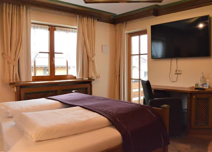 מלון Gaestehaus Buehler אוברסטדורף